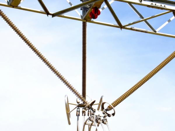 METAL FITTINGS FOR INSULATORS